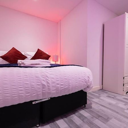 1 Bedroom-Sofabed-Worktable-4-Wifi-Parking London Exterior photo