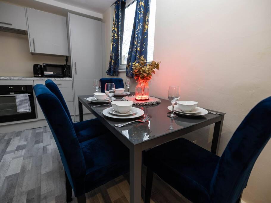 1 Bedroom-Sofabed-Worktable-4-Wifi-Parking London Exterior photo