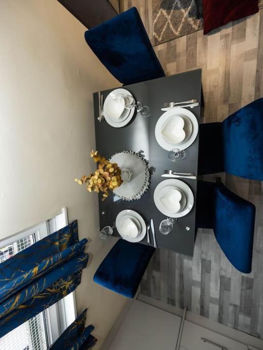 1 Bedroom-Sofabed-Worktable-4-Wifi-Parking London Exterior photo